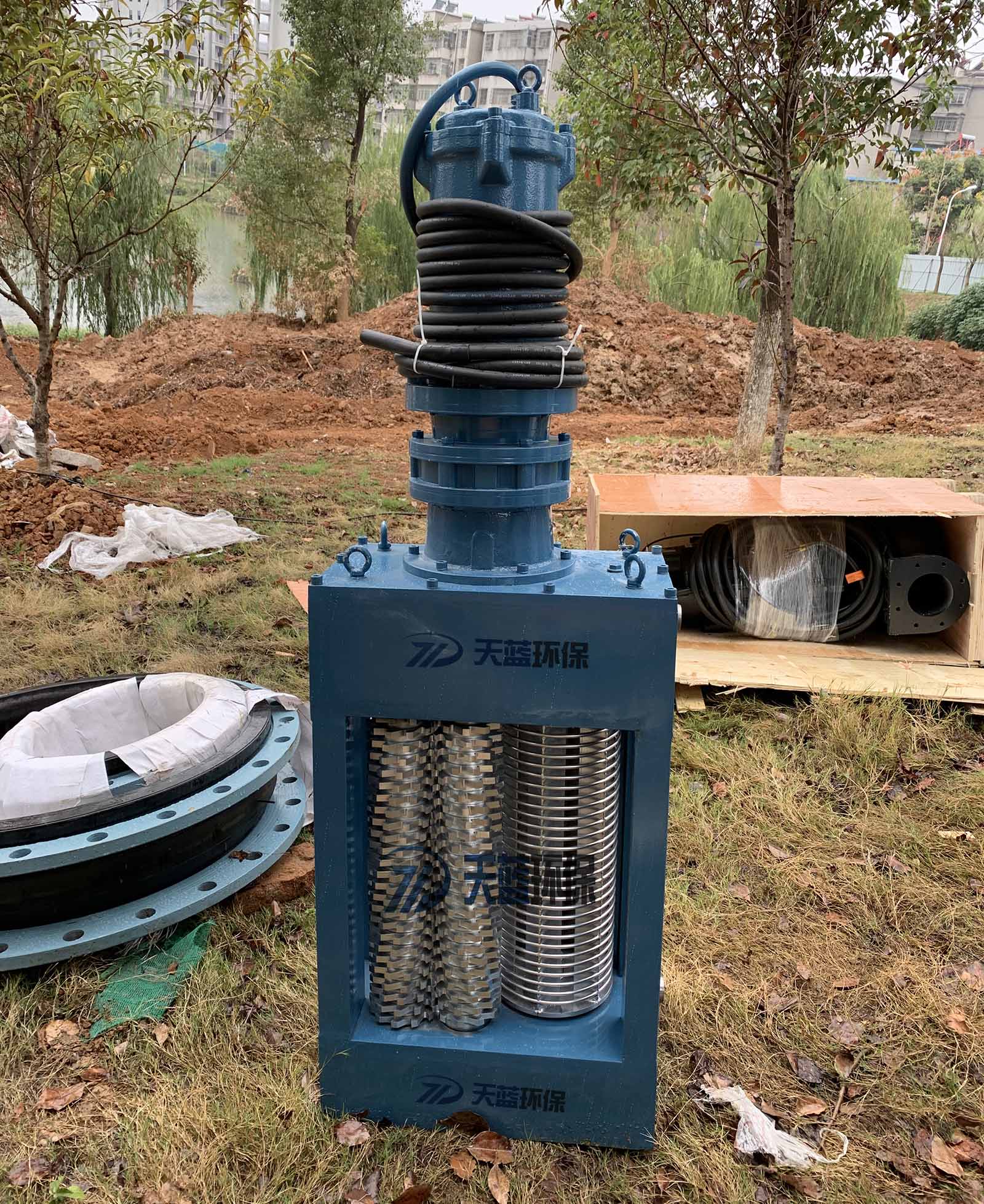 粉碎型格柵除污機(jī)